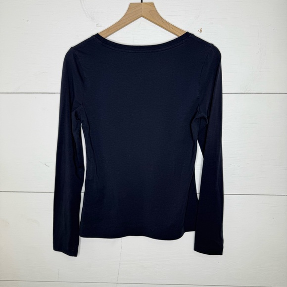 Athleta • Navy Outbound Scoop Neck Long Sleeve Top Size Small - Picture 4 of 4